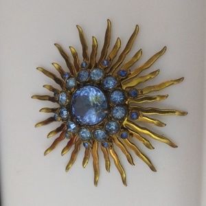 Vintage Gold Tone Blue Rhinestone Starburst Brooch
